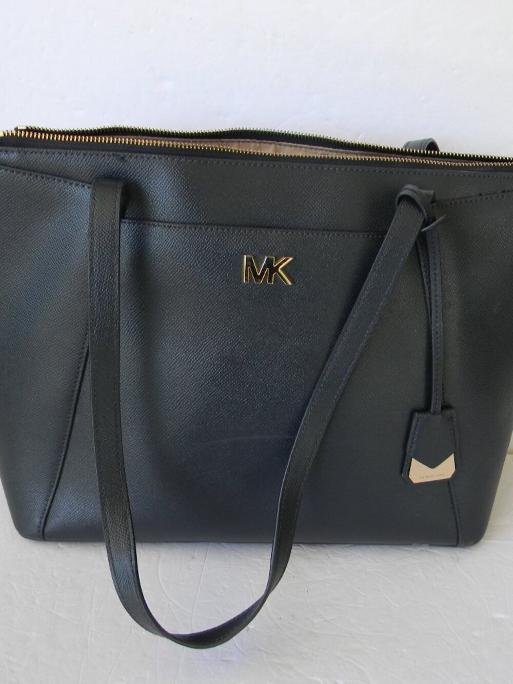 MICHAEL KORS NAVY BLUE SAFFIANO LEATHER LARGE MADDIE TOTE